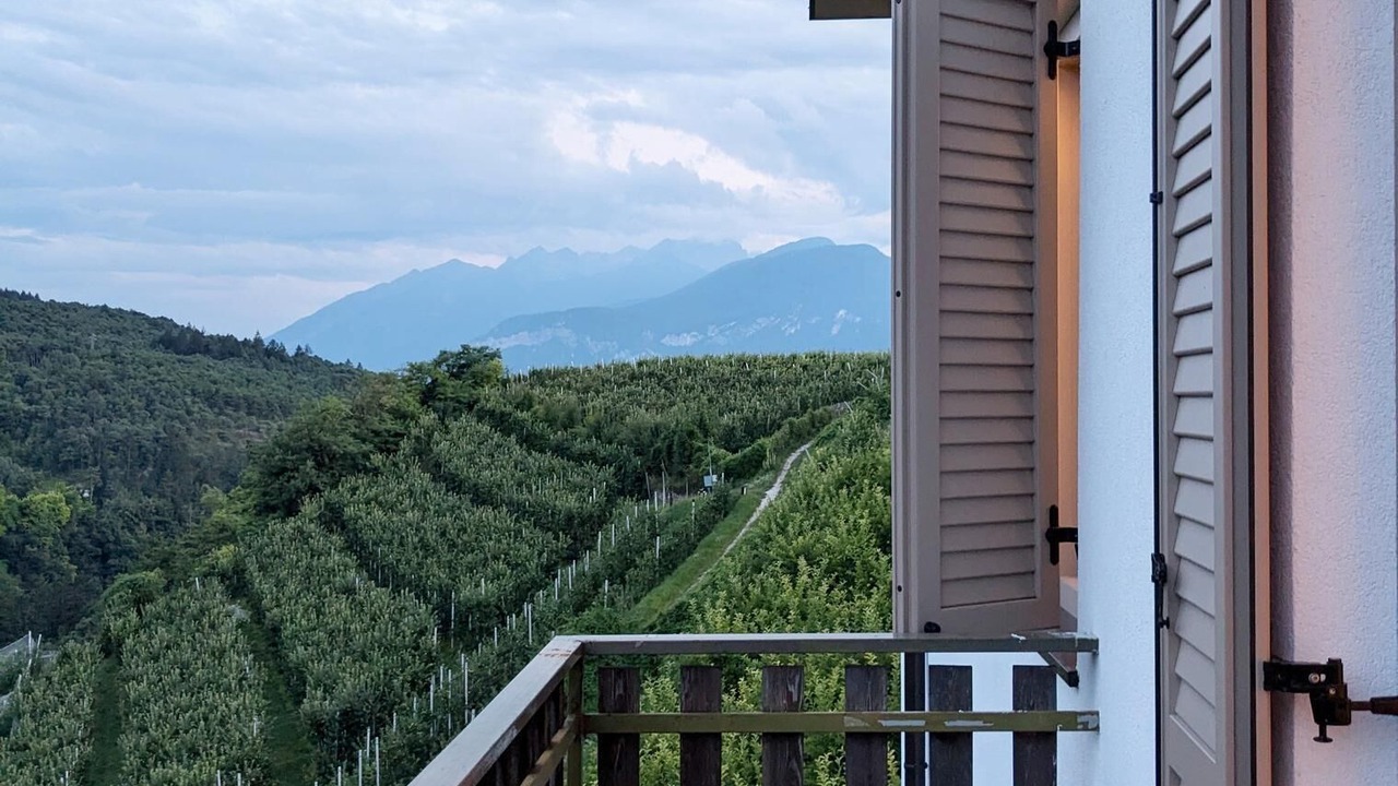 Photo of Outdoor in Casez