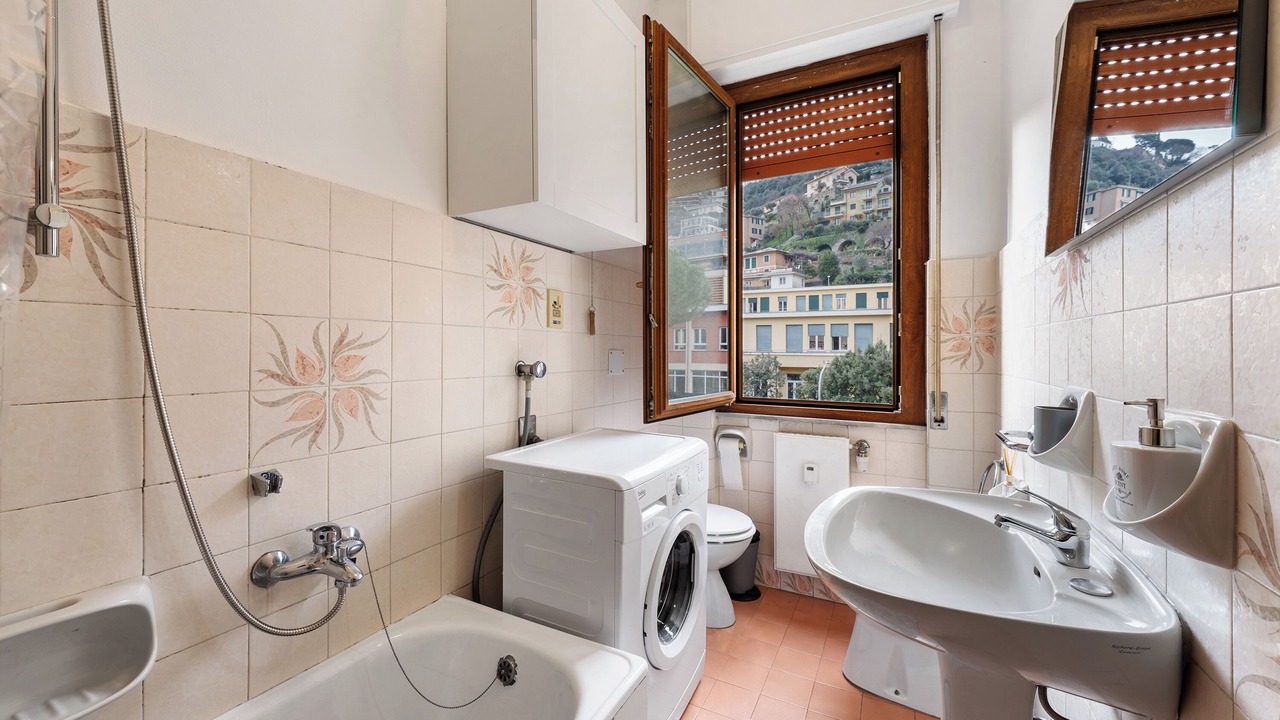 Photo of Bathroom in Recco