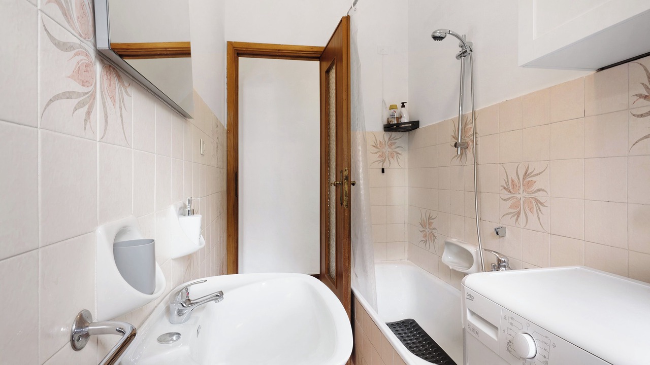 Photo of Bathroom in Recco