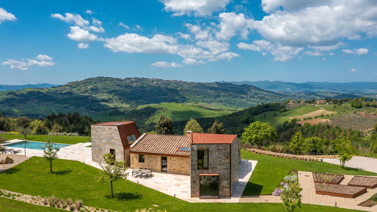 Photo of Others in Volterra