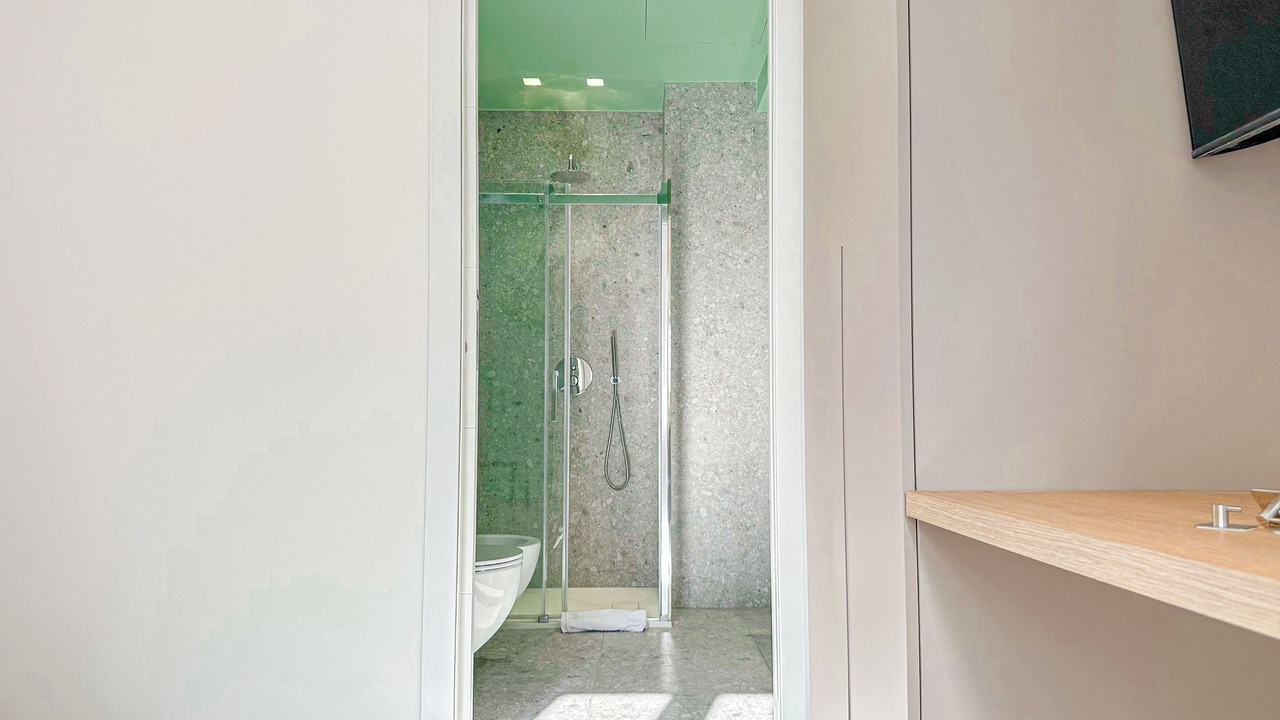 Photo of Bathroom in Chinatown