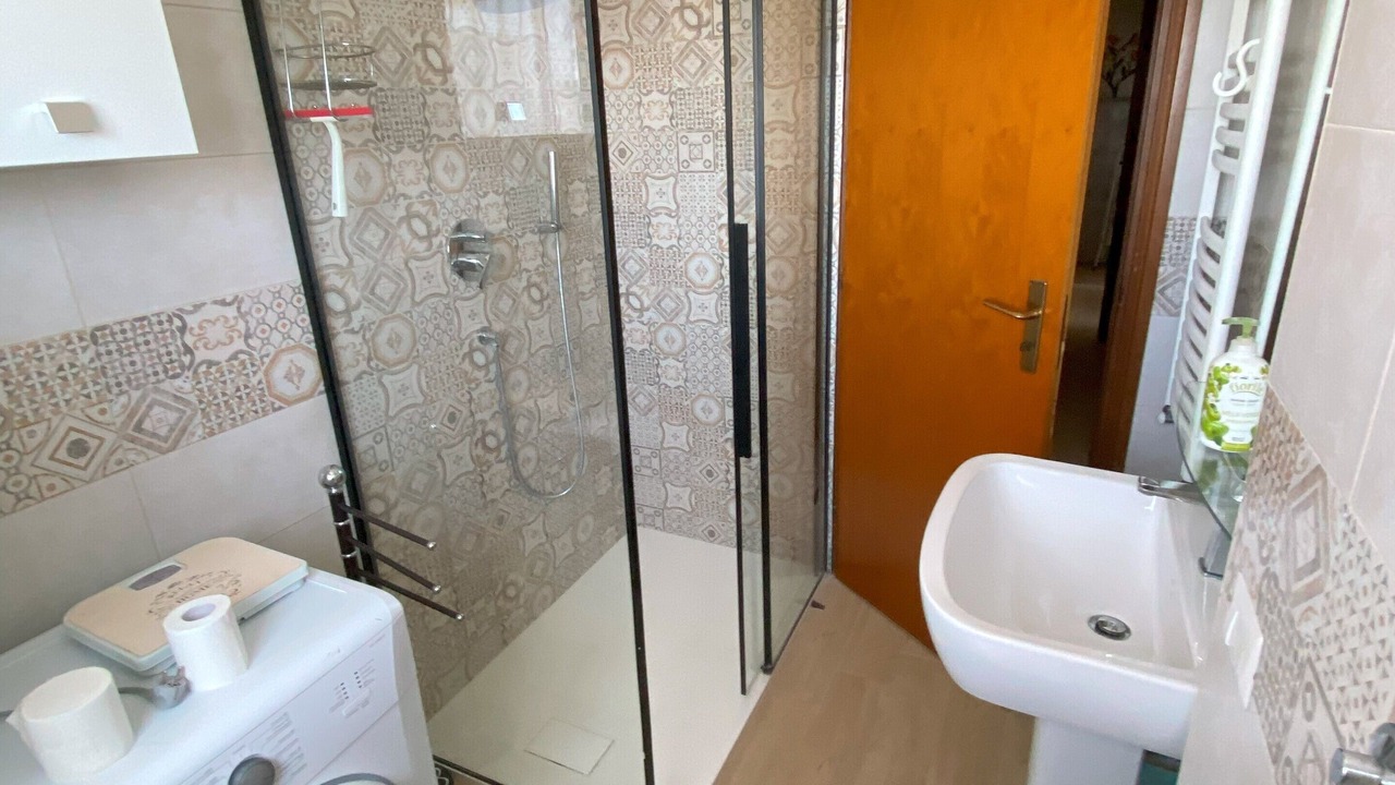 Photo of Bathroom in Zona XXIV Fonte Ostiense