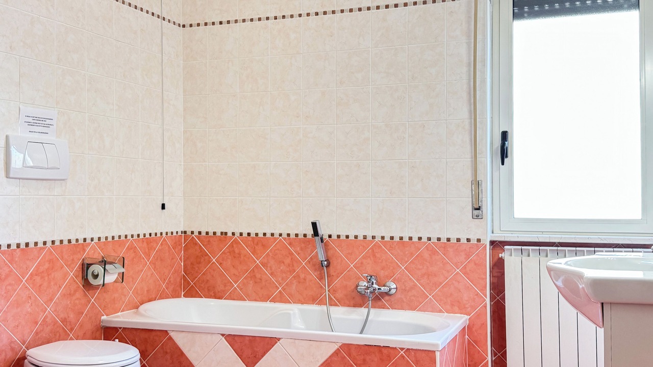 Photo of Bathroom in Ortona
