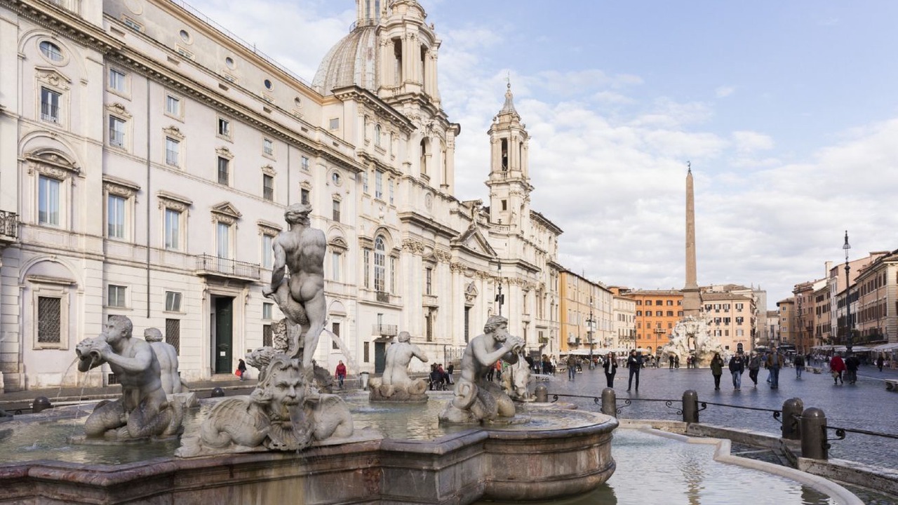Photo of Others in Navona