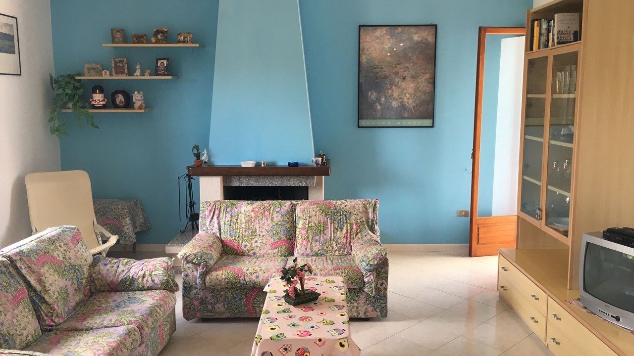 Photo of Livingroom in Latina Lido