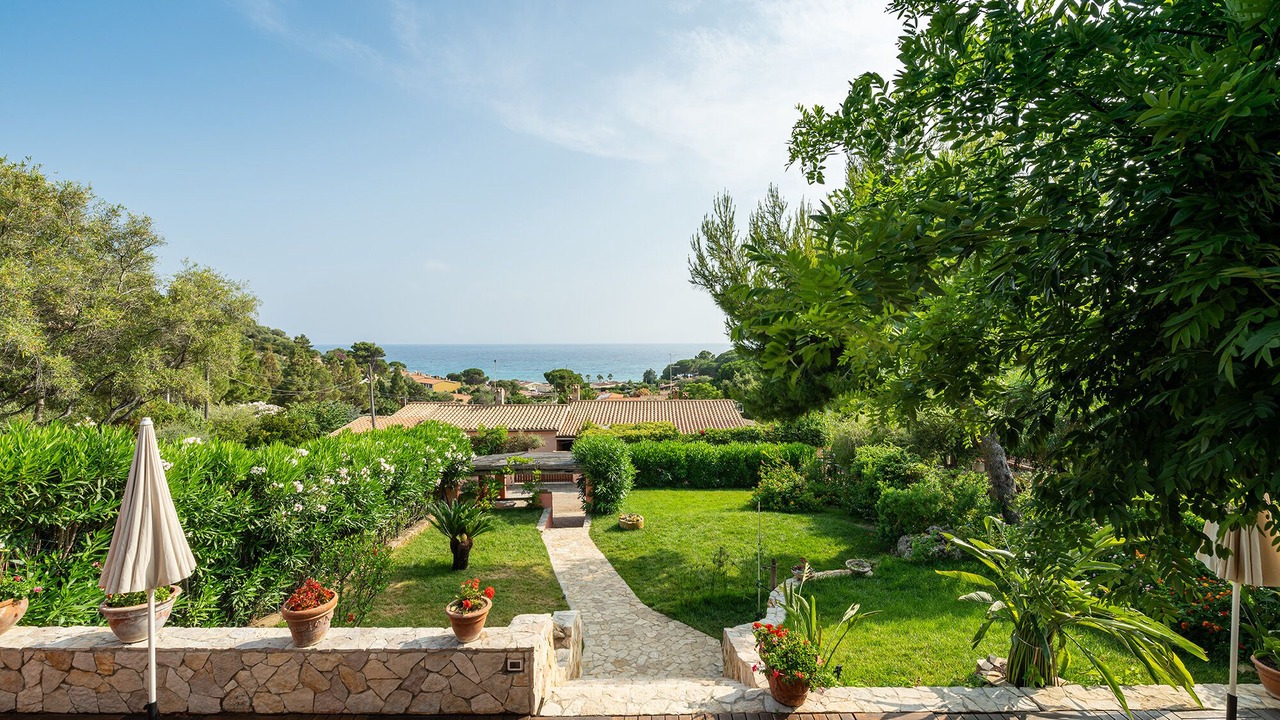 Photo of Outdoor in Geremeas