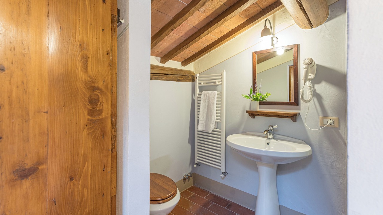 Photo of Bathroom in Cortona