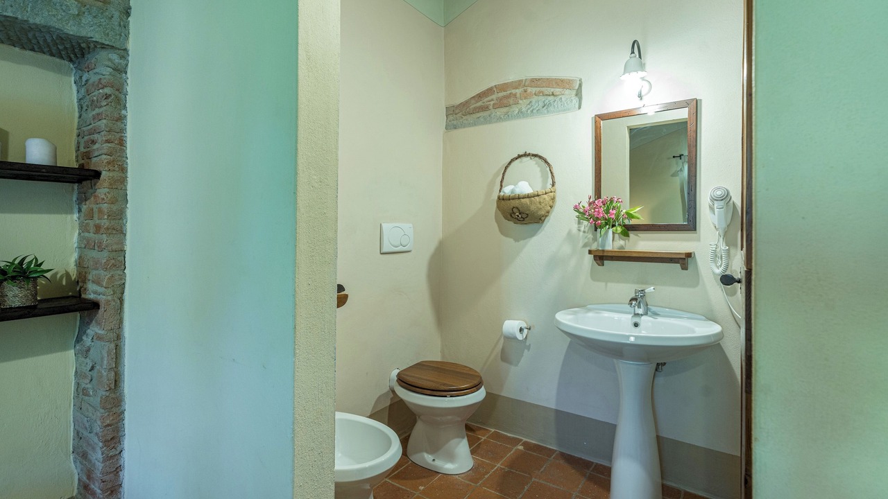 Photo of Bathroom in Cortona