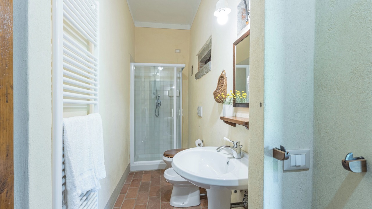 Photo of Bathroom in Cortona