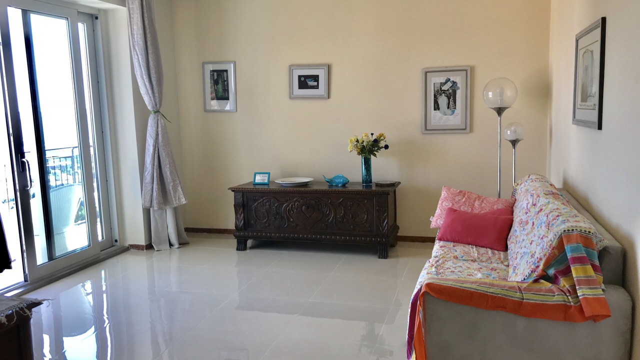 Photo of Livingroom in San Giovanni-Chiadino-Rozzol