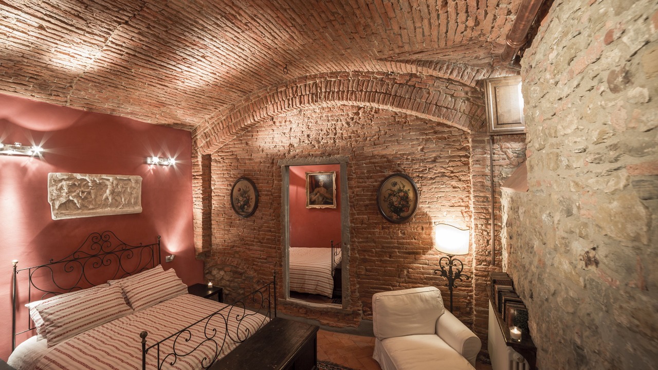 Photo of Bedroom in Arezzo