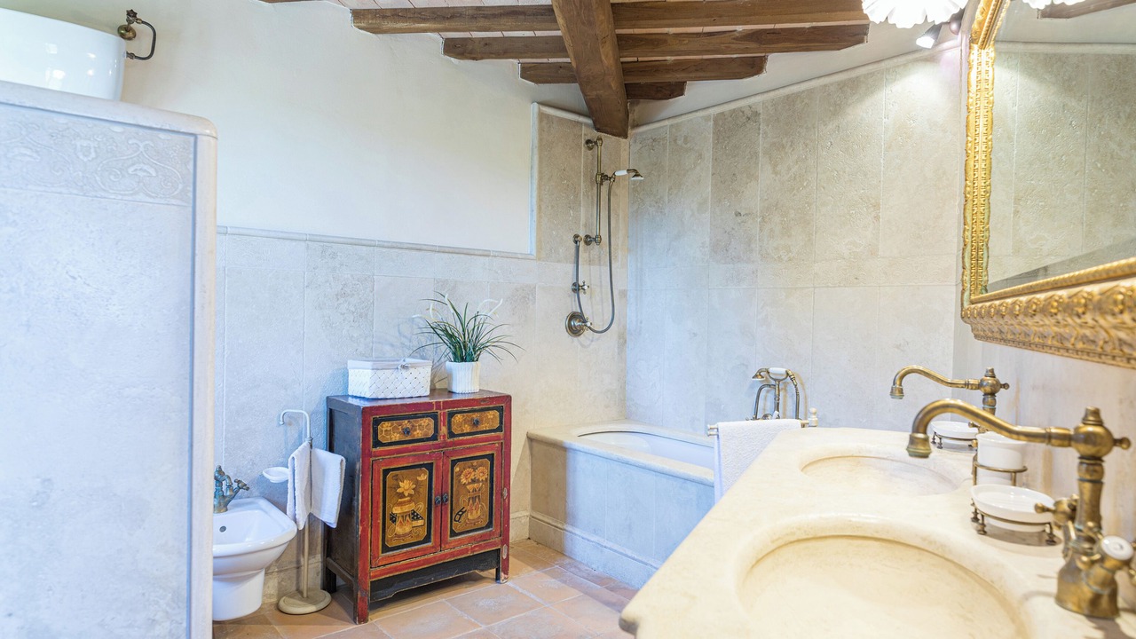 Photo of Bathroom in Fratta