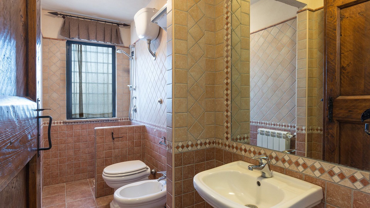 Photo of Bathroom in Montoro