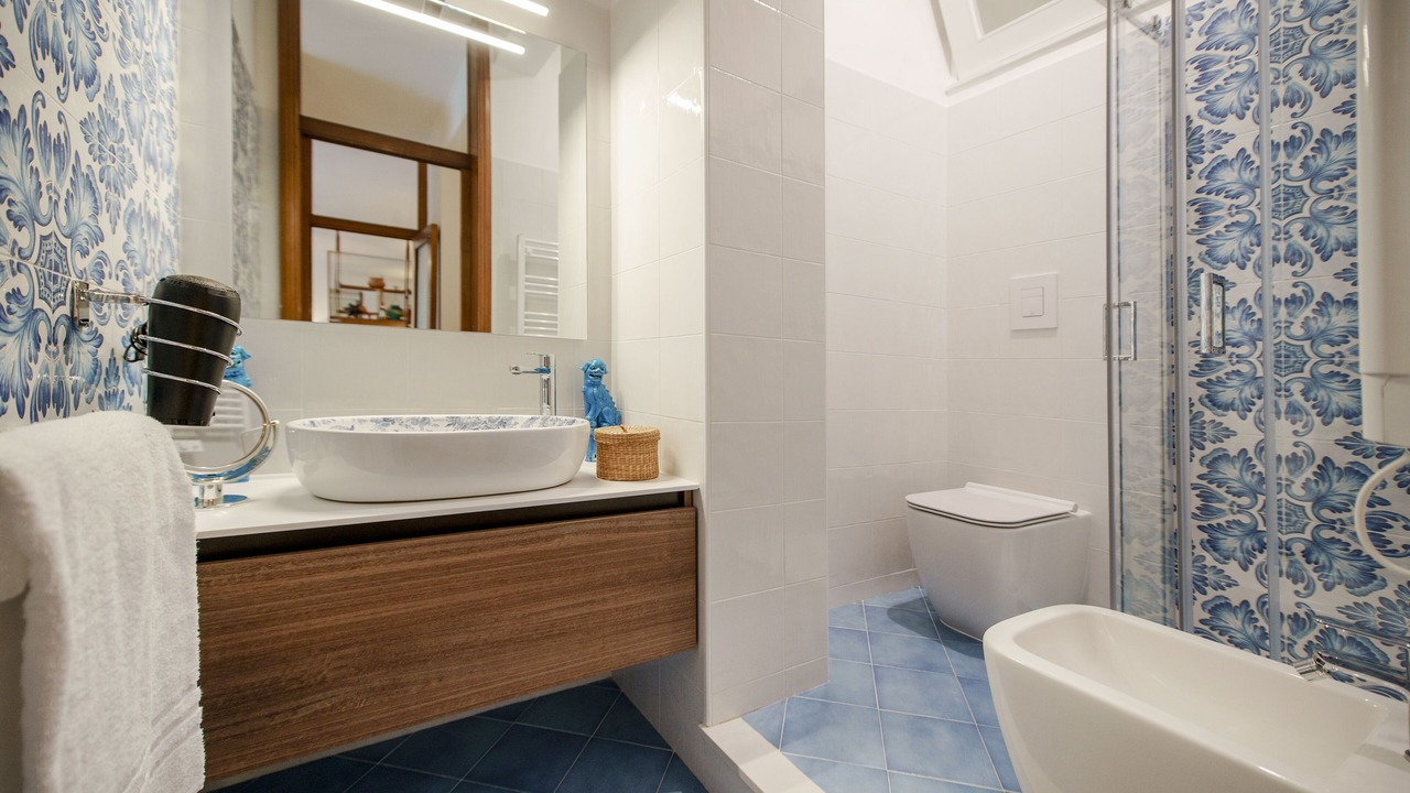Photo of Bathroom in Naples City Centre