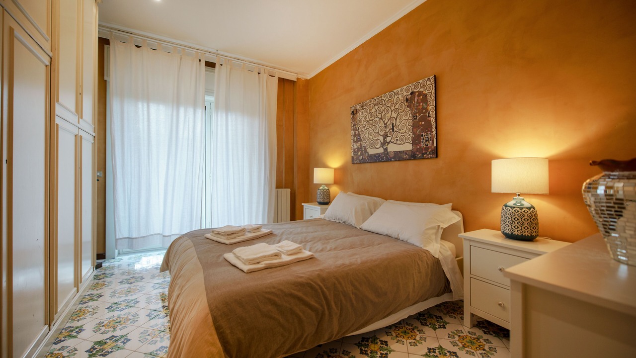Photo of Bedroom in Naples City Centre