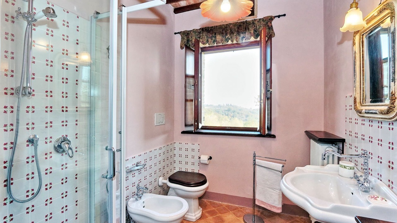 Photo of Bathroom in Serrapetrona