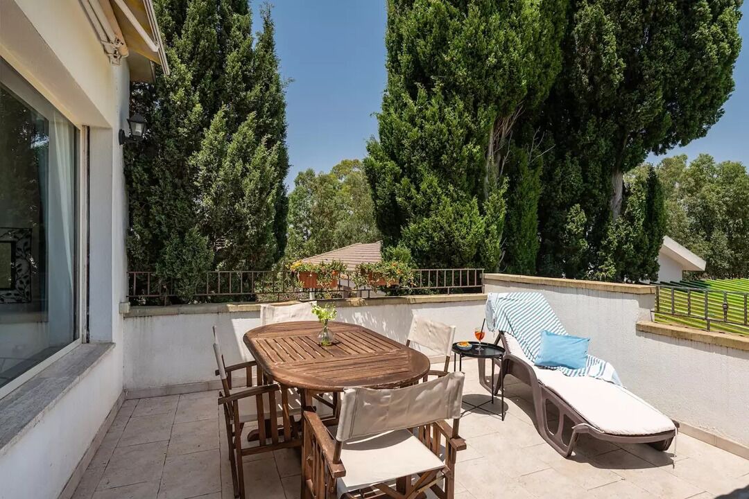 Photo of Outdoor in Capitana