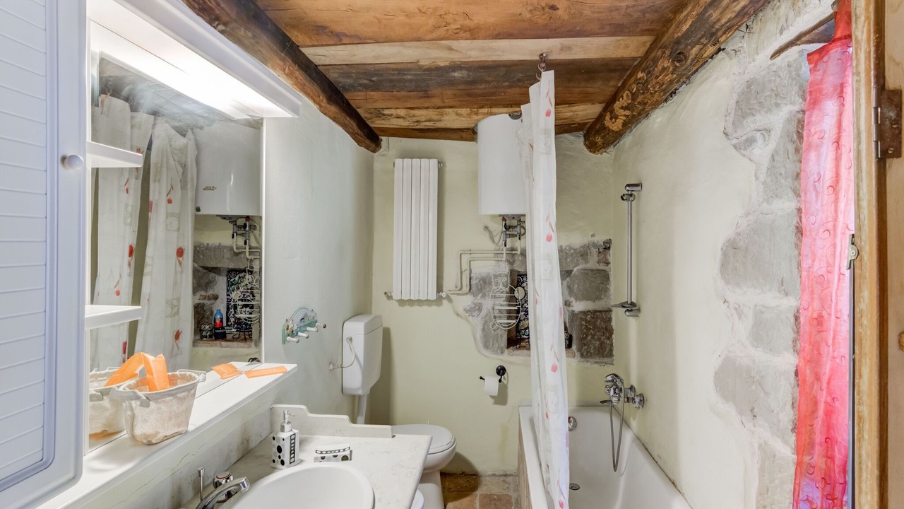 Photo of Bathroom in Roccafluvione