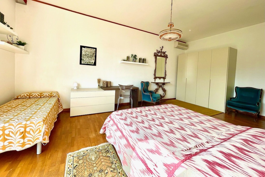 Photo of Bedroom in Sale Marasino