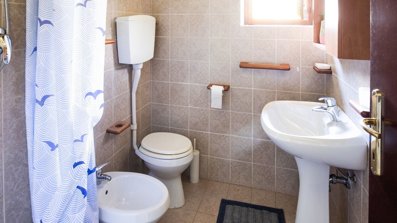 Photo of Bathroom in Idro
