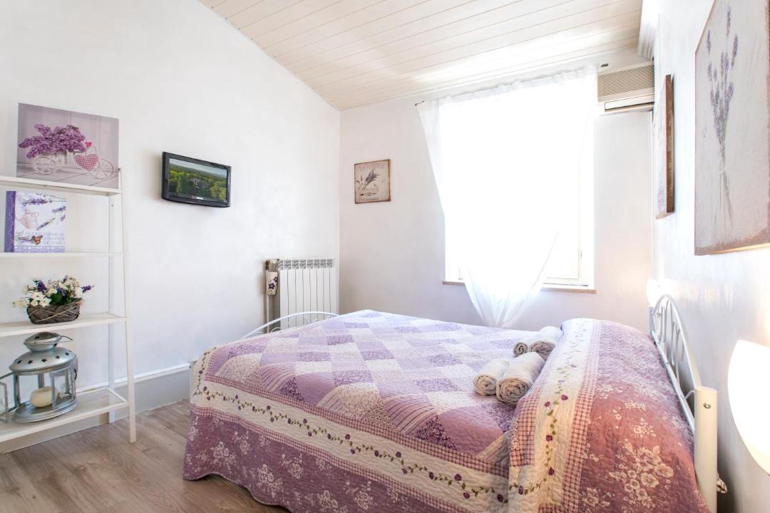 Photo of Bedroom in Desenzano del Garda City Centre