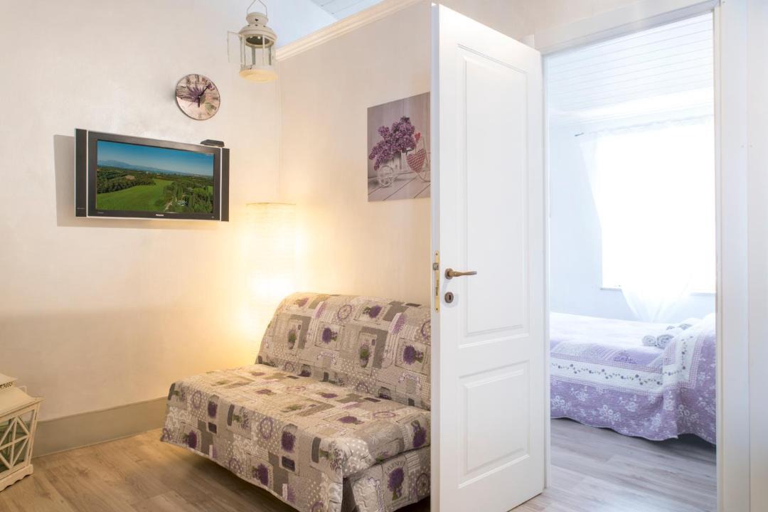 Photo of Bedroom in Desenzano del Garda City Centre