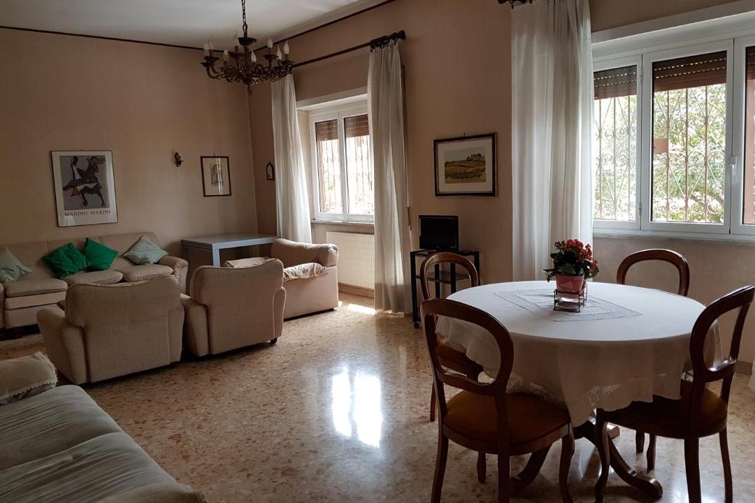 Photo of Livingroom in Quartiere XX Ardeatino