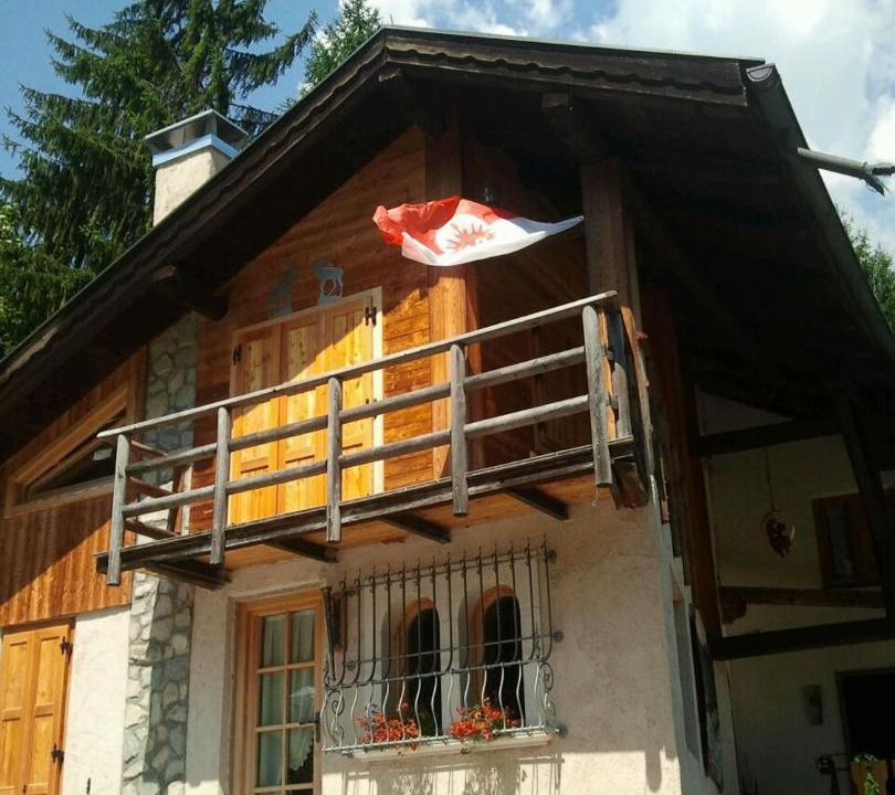 Photo of Buildings in Cassana