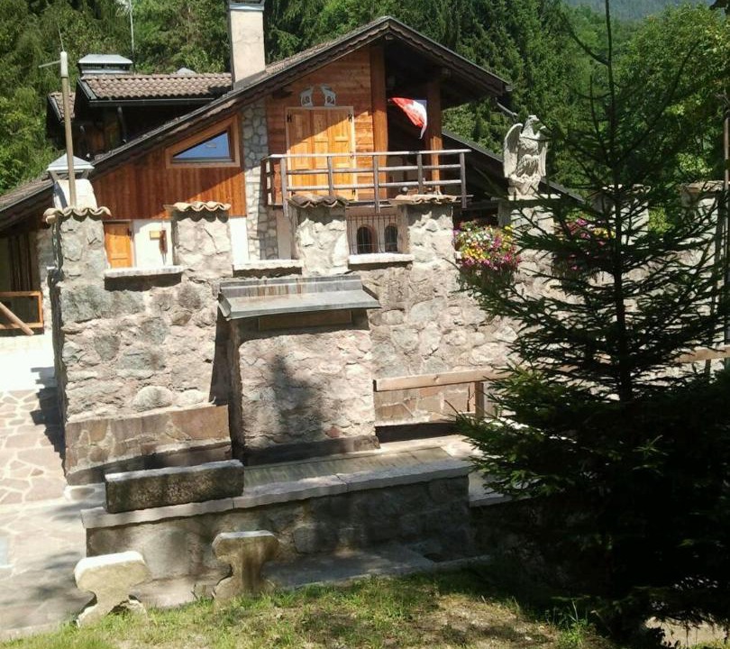 Photo of Buildings in Cassana
