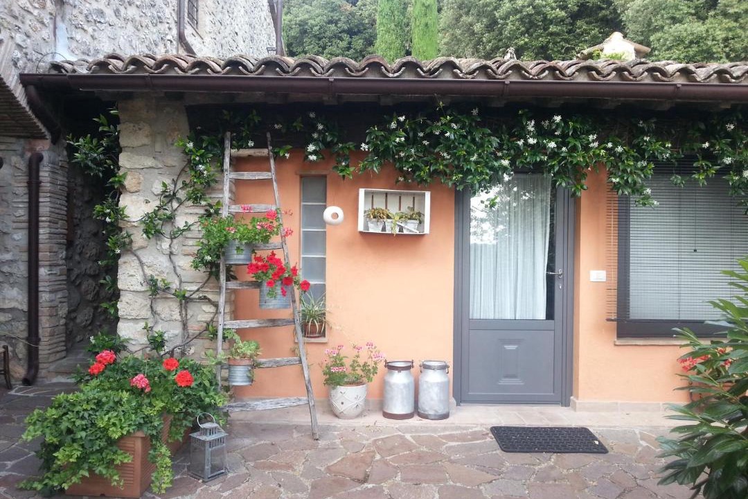 Photo of Buildings in Colpetrazzo