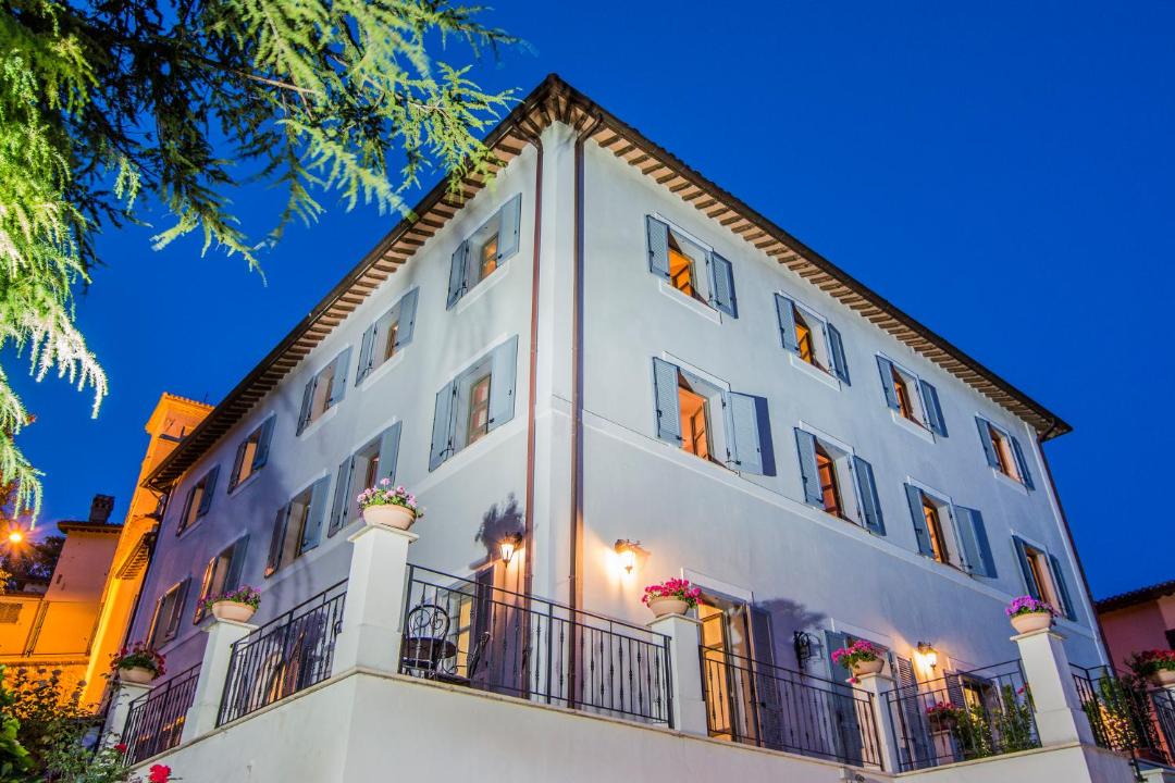Photo of Buildings in Serravalle di Chienti