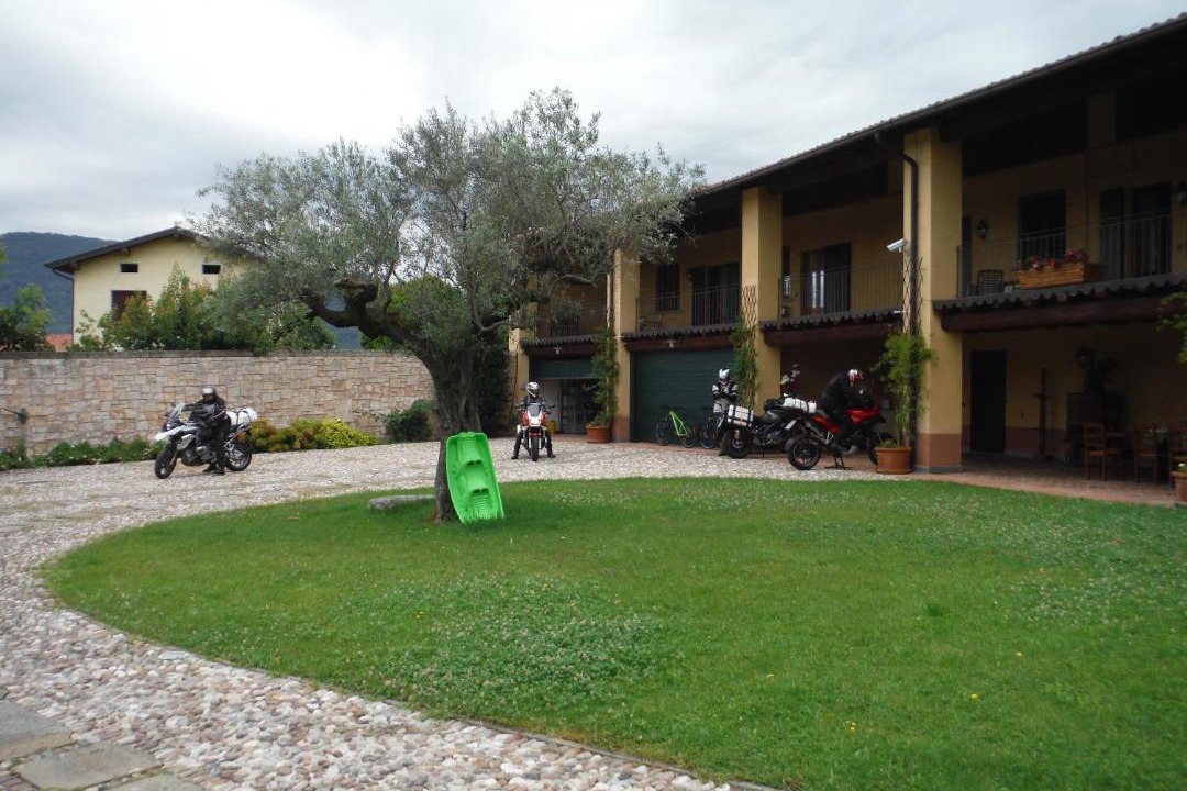 Photo of Others in Cremignane