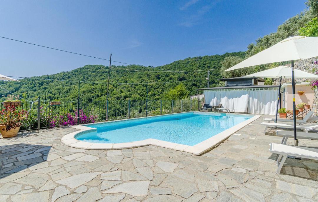 Photo of Others in Recco