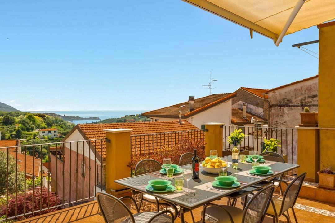 Photo of Patio Balcony in Pitelli