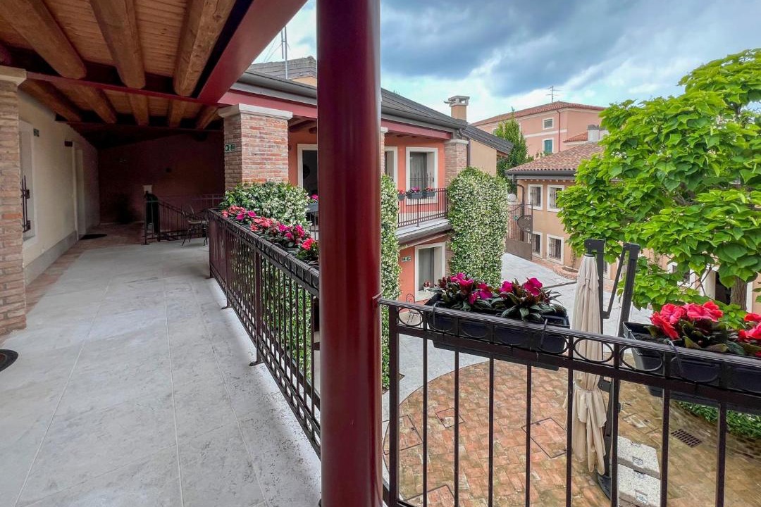 Photo of Patio Balcony in Roverchiara