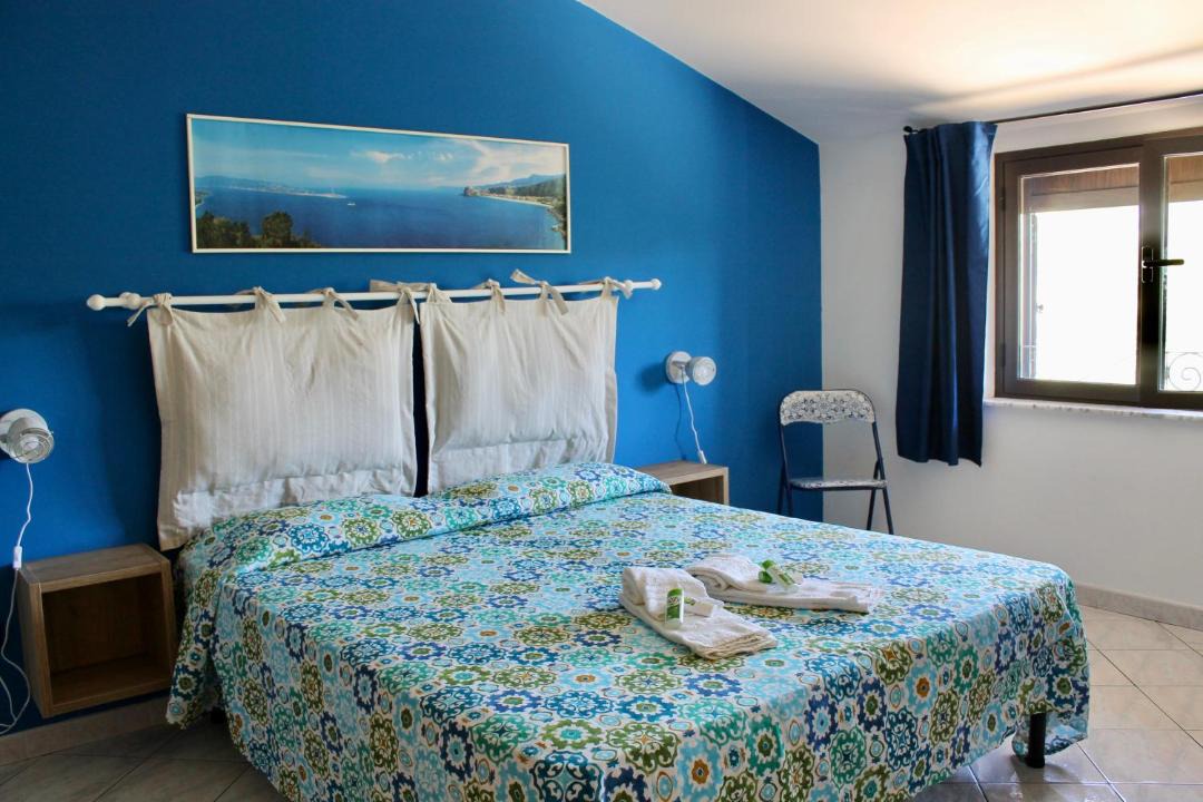 Photo of Bedroom in Nicotera Marina