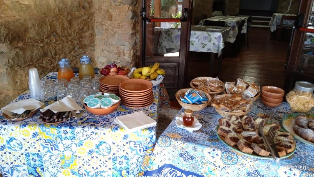 Photo of Others in Lentiscosa