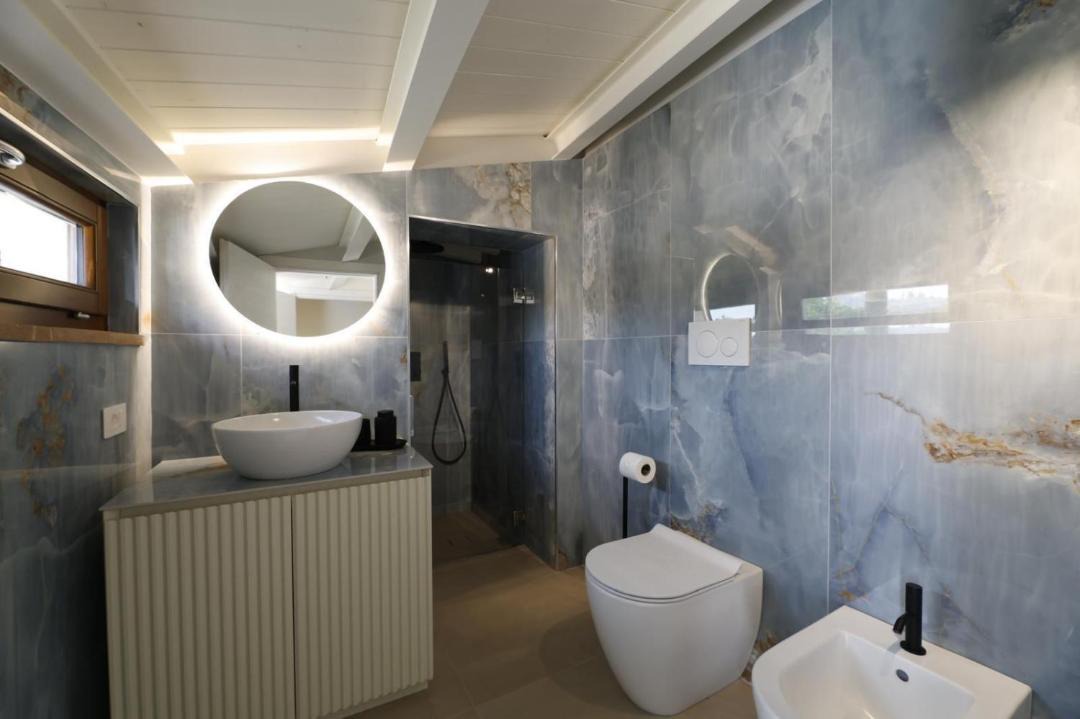 Photo of Bathroom in Guzman