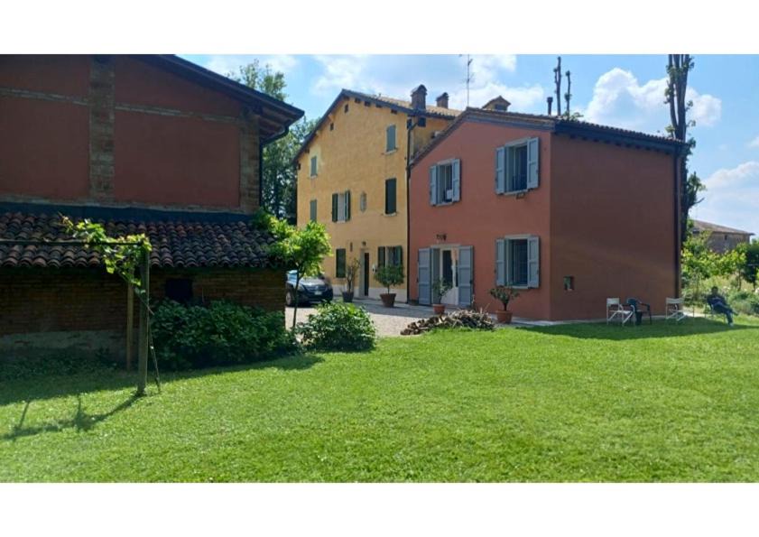 Photo of Others in Bastiglia