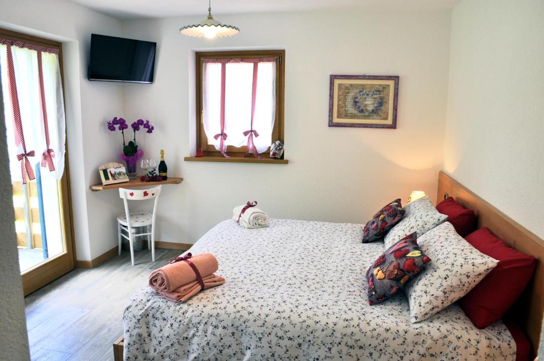 Photo of Bedroom in Taibon Agordino