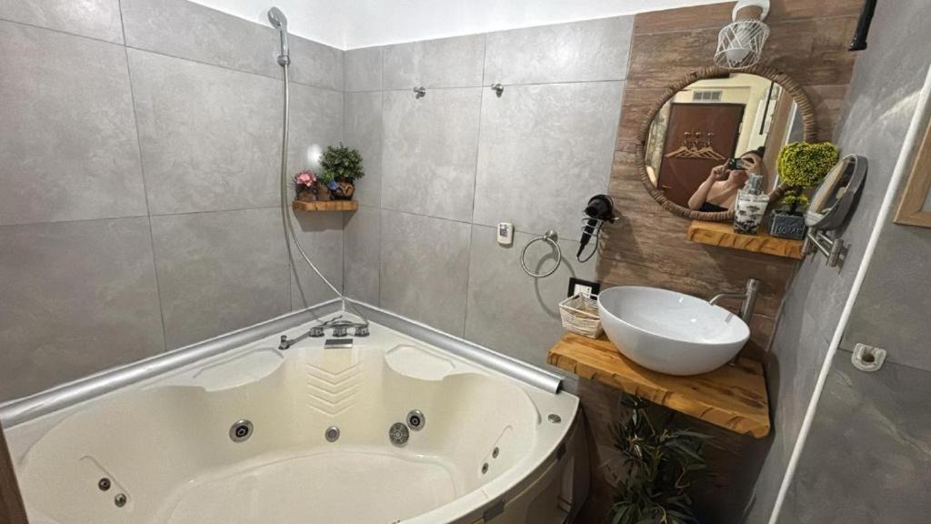 Photo of Bathroom in Naples City Centre