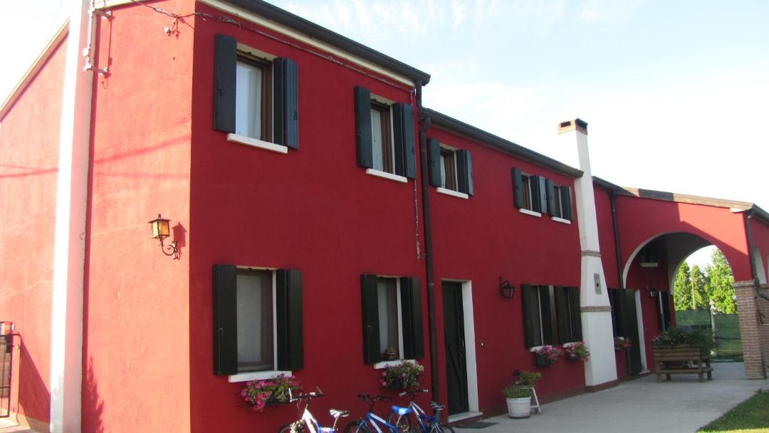 Photo of Buildings in Bellombra