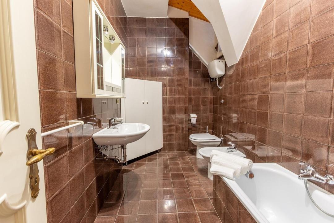 Photo of Bathroom in Falerone