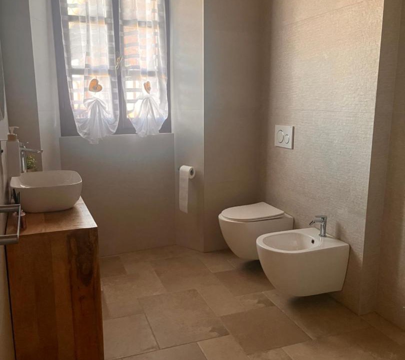 Photo of Bathroom in Osmate