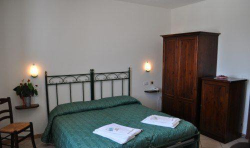 Photo of Bedroom in Santo Stefano Belbo