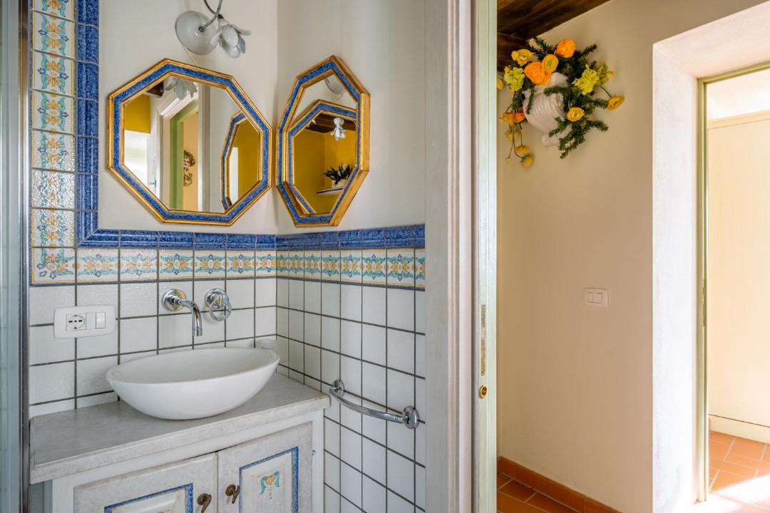 Photo of Bathroom in Molazzana