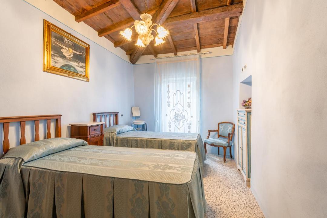 Photo of Bedroom in Molazzana