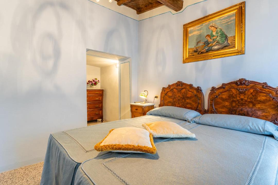 Photo of Bedroom in Molazzana