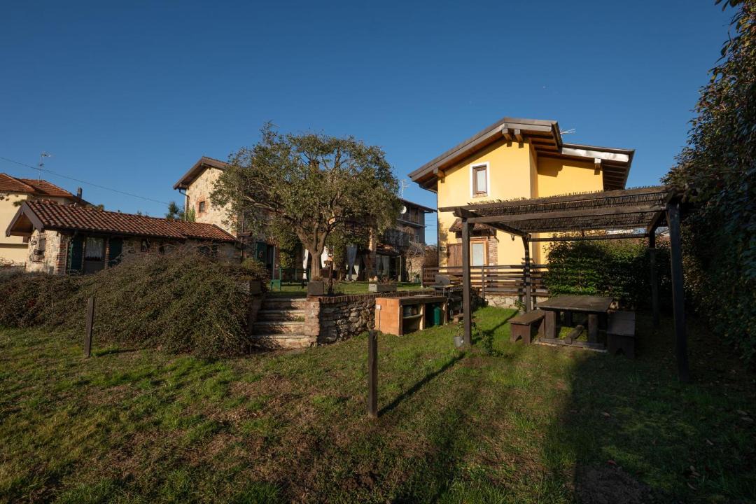Photo of Others in Veruno