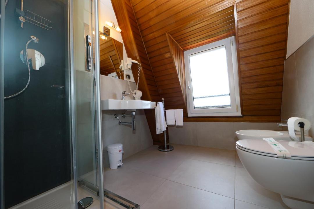 Photo of Bathroom in Ronzone